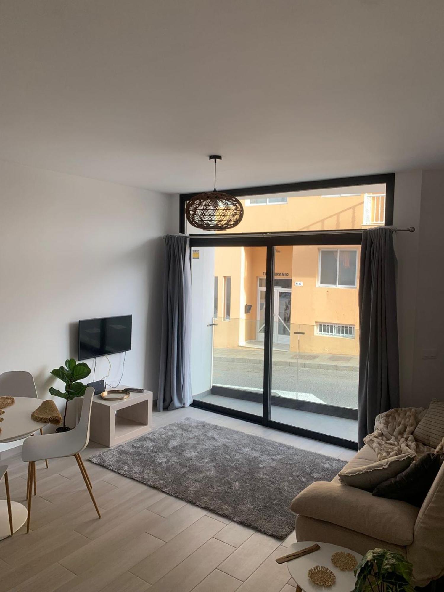 Lunacove Appartement *